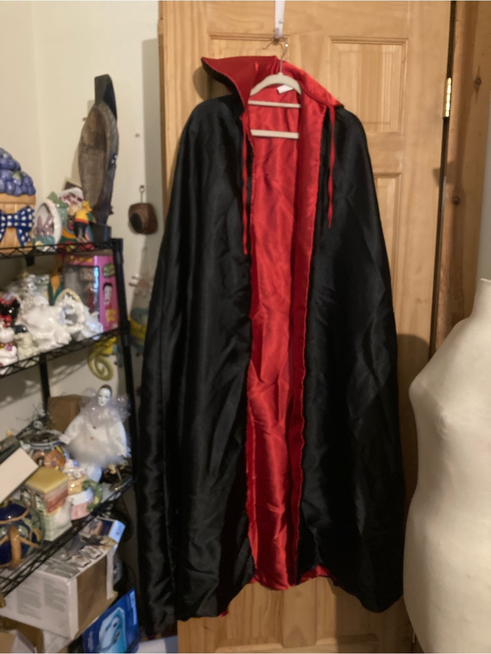 Vintage Fun World Vampire cape and accessories for cosplay